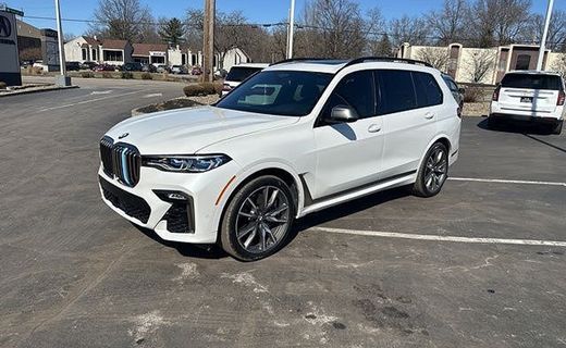 2022 BMW X7 M50I