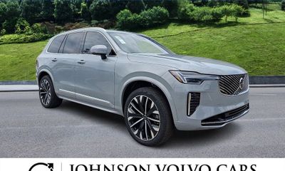 2026 Volvo XC90 Core