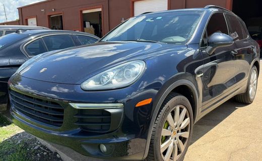 2016 Porsche Cayenne S