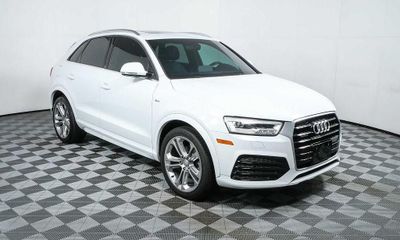 2017 Audi Q3 Quattro Prestige