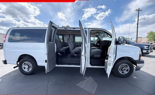 2018 GMC Savana LT EXT