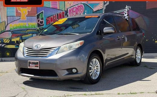 2016 Toyota Sienna XLE