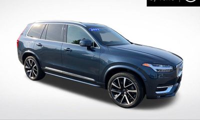 2023 Volvo XC90 Plus Bright