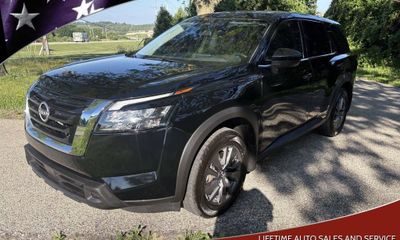 2024 Nissan Pathfinder S