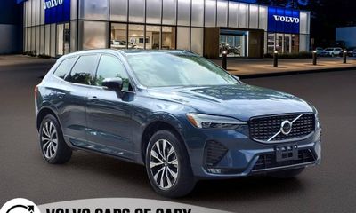 2024 Volvo XC60 Plus Dark