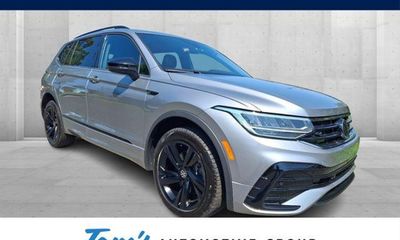 2024 Volkswagen Tiguan 4MOTION SE Black
