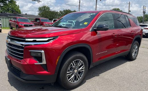 2024 Chevrolet Traverse LT