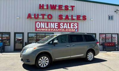 2013 Toyota Sienna XLE