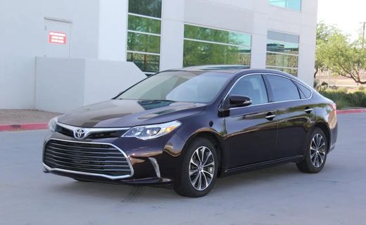 2016 Toyota Avalon XLE