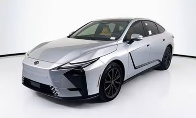2026 Lexus ES 350E Premium