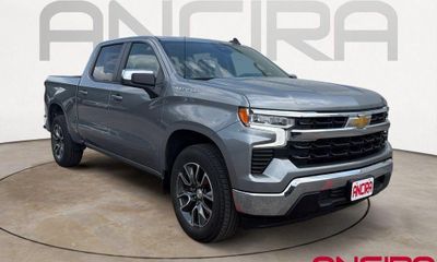 2023 Chevrolet Silverado LT