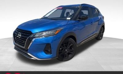 2023 Nissan Kicks SR