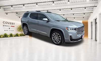 2023 GMC Acadia Denali