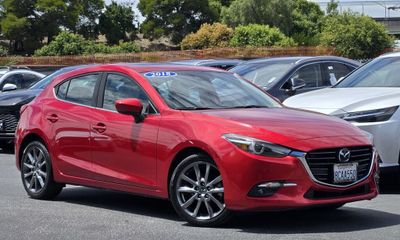 2018 Mazda MAZDA3 Grand Touring