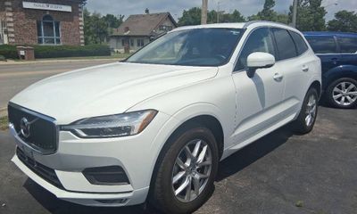 2021 Volvo XC60 Momentum