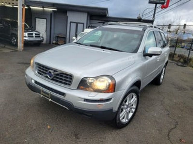 2008 Volvo XC90 — a typically priced live listing