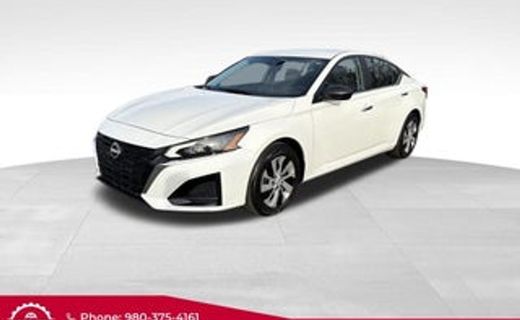 2023 Nissan Altima SR
