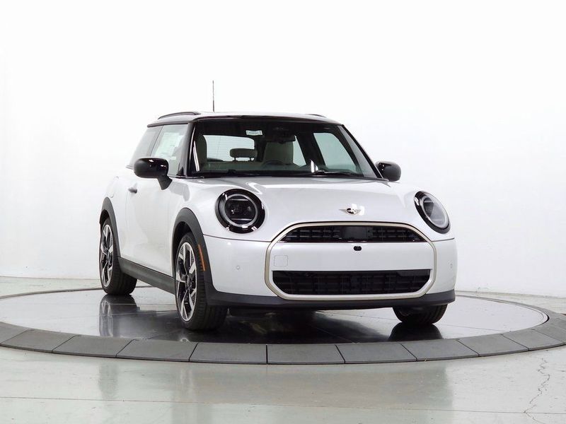 2025 Mini Hardtop — a typically priced live listing