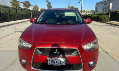2011 Mitsubishi Outlander Sport SE