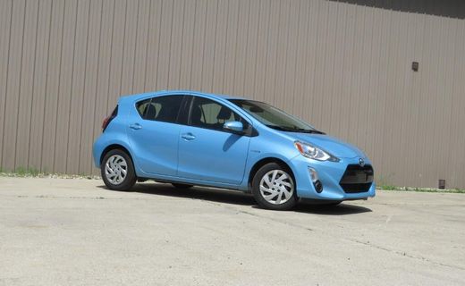 2015 Toyota Prius C TWO