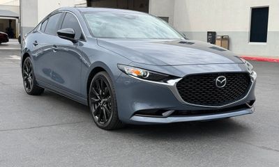 2025 Mazda MAZDA3 Preferred Package