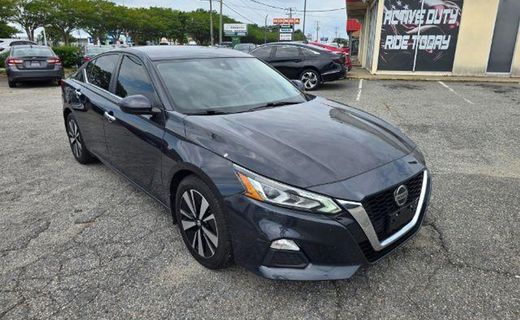 2022 Nissan Altima SV