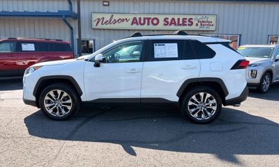 2020 Toyota RAV4 XLE Premium