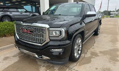 2017 GMC Sierra Denali
