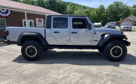 2020 Jeep Gladiator Sport