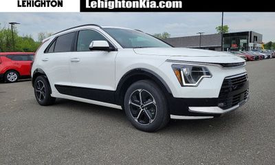 2024 Kia Niro SX Touring