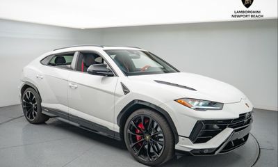 2024 Lamborghini Urus S