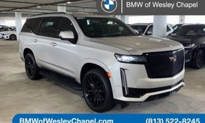 2023 Cadillac Escalade Sport