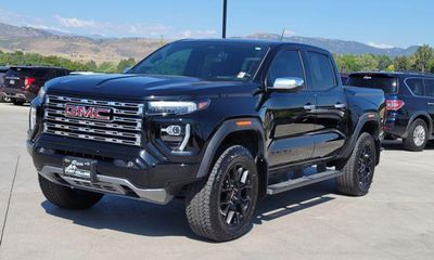 2024 GMC Canyon Denali