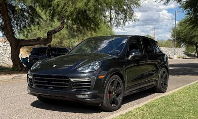 2016 Porsche Cayenne GTS
