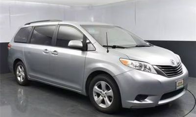 2014 Toyota Sienna LE