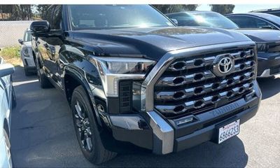 2022 Toyota Tundra Platinum