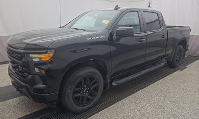 2022 Chevrolet Silverado Custom
