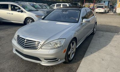 2011 Mercedes-Benz S-Class S550