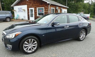 2018 Infiniti Q70 37 Luxe