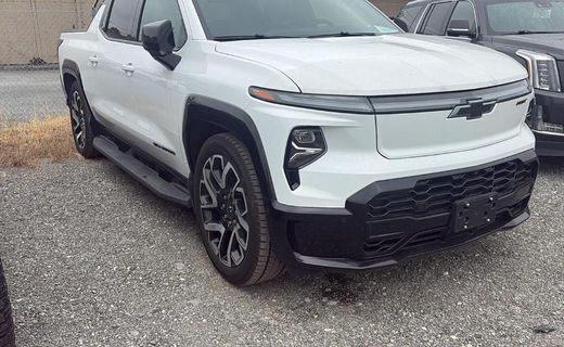2024 Chevrolet Silverado RST