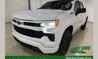 2023 Chevrolet Silverado RST
