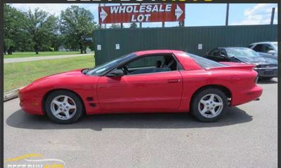 1999 Pontiac Firebird Base