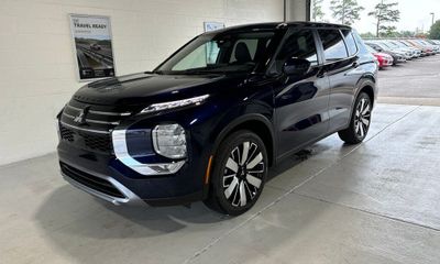 2026 Mitsubishi Outlander SE Trail Edition