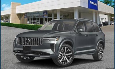 2026 Volvo XC90 Ultra Bright