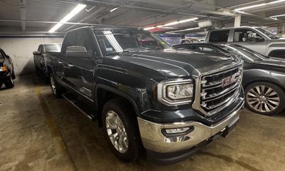 2017 GMC Sierra SLT
