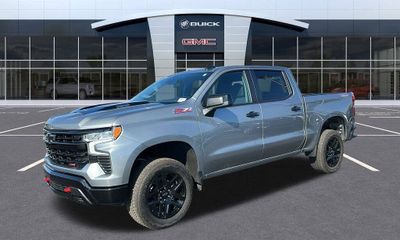2025 Chevrolet Silverado Trail Boss LT