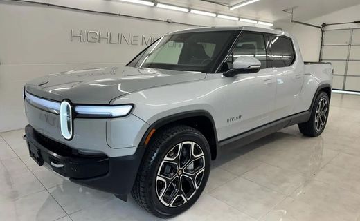 2025 Rivian R1T Adventure