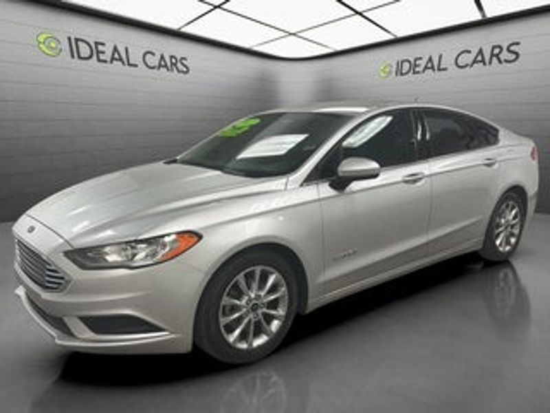 2017 Ford Fusion Hybrid — a typically priced live listing