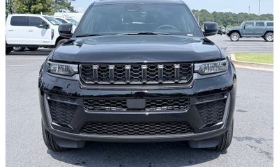 2026 Jeep Grand Cherokee L Base Laredo