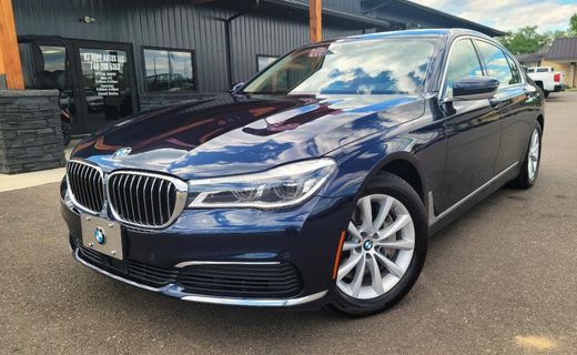 2019 BMW 750I B7